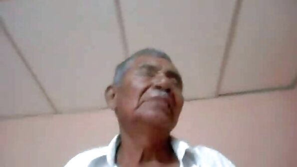 夏天的一天狼吞虎咽的旋钮和品尝热暨