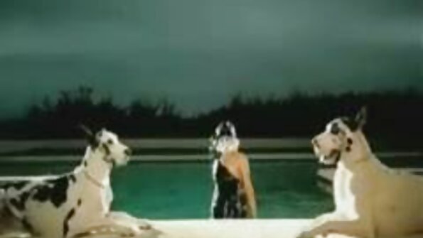 有纹身的男人有幸在丝袜里操姜女