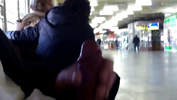 与光荣的狗式荡妇在旧西部的激情