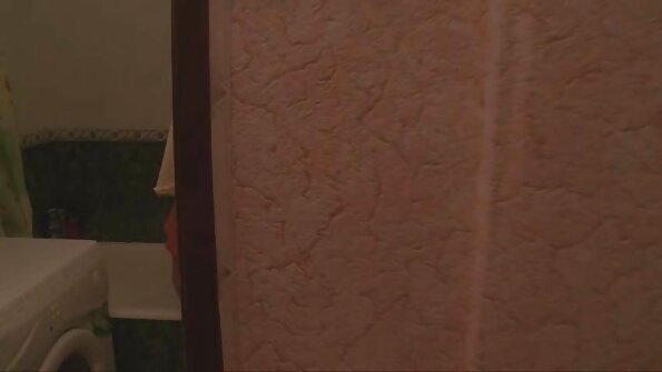 戴面具的继妹很烂，在家里骑着继兄弟的鸡巴