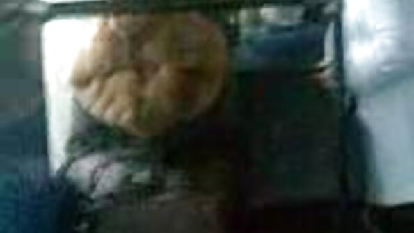 高瘦女孩阴道立即需要阴茎客人