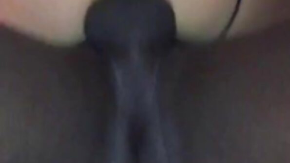 性感的珍妮特梅森像往常一样变黑然后下车