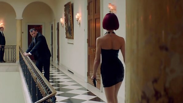 玛丽莲大厦和莫莉梅的敏感按摩和性爱