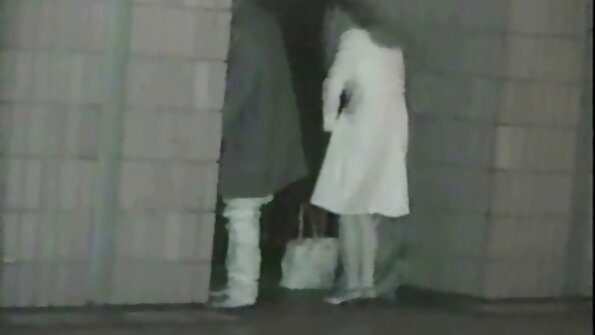 老师对角质女学生的性技巧感到惊讶