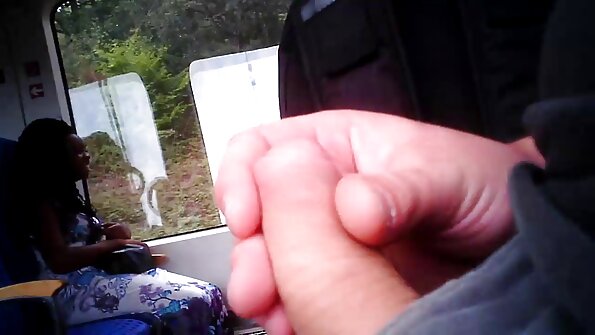 两个爱骑公鸡的宝贝今天在三人行