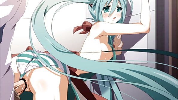 蒂芙尼·沃森 (Tiffany Watson) 给了一个漂亮的口交，然后她骑上了那个大公鸡