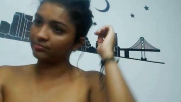 Rachel Starr POV 口交展示了她惊人的口语技巧