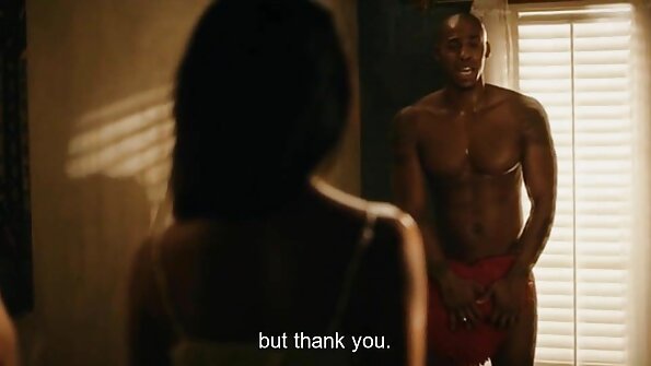 俄罗斯妓女 Alecia Fox 掌握了 Rocco Siffredi 和 John