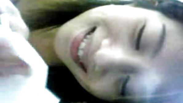 少女想尝试涉足色情行业