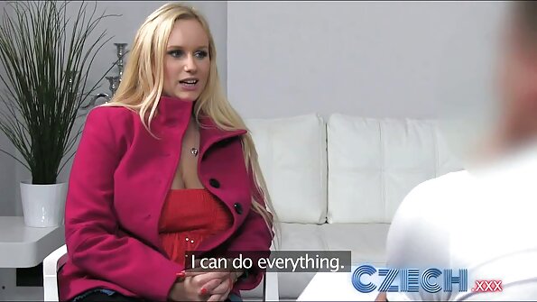 两个家伙双重渗透他们完美无瑕的老板