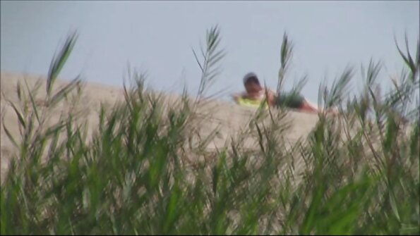 迷人的拉丁 Kosame Dash 很高兴在户外被操